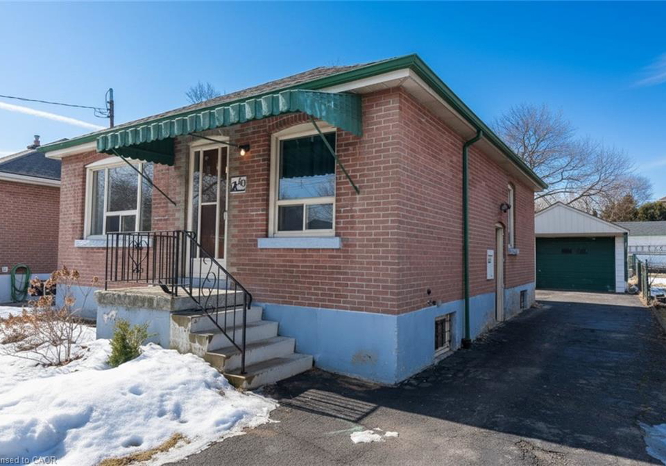60-maclennan-avenue-hamilton-ontario-40809580