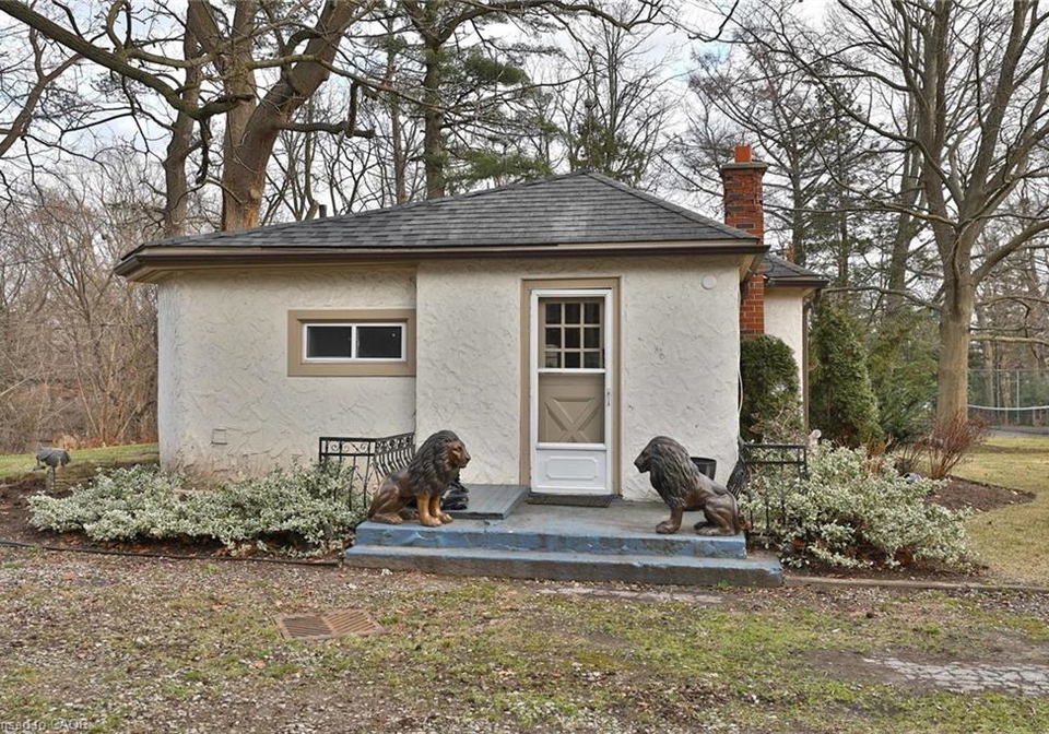 243-shoreacres-road-burlington-ontario-40809613