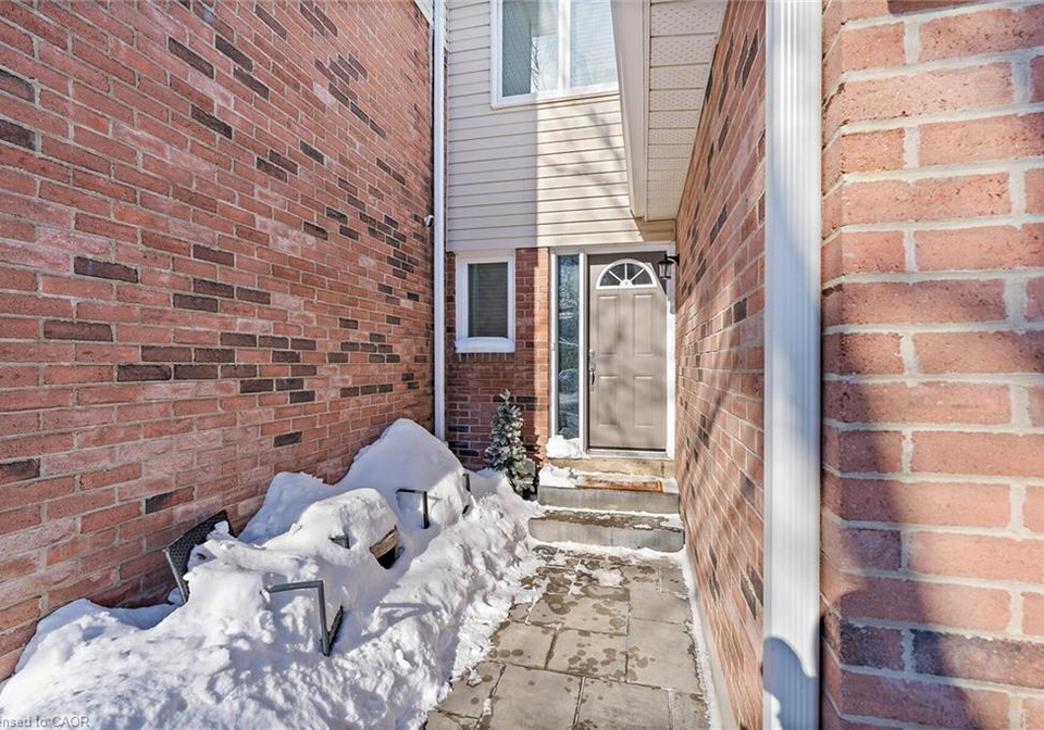 19-stewart-maclaren-road-georgetown-ontario-40809699