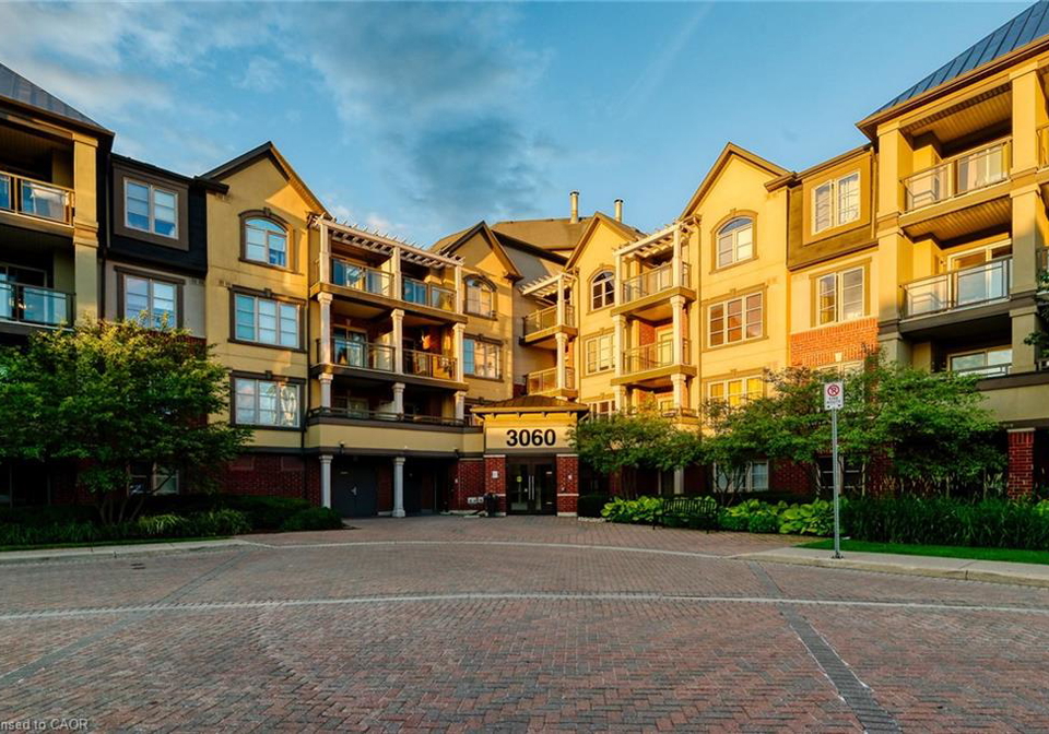 3060-rotary-way-burlington-ontario-40809709