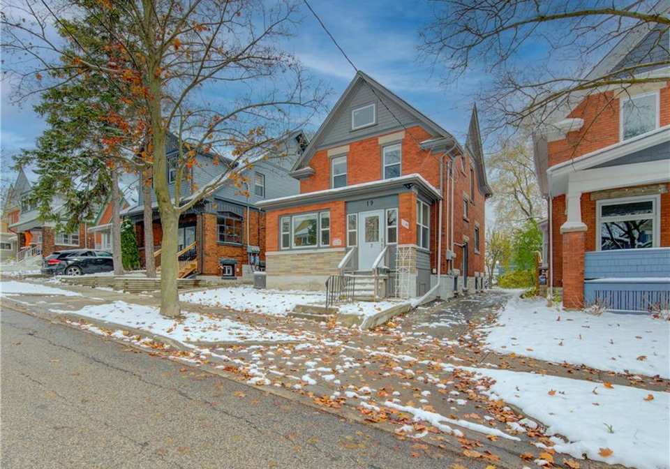 19-fairview-avenue-kitchener-ontario-40809721