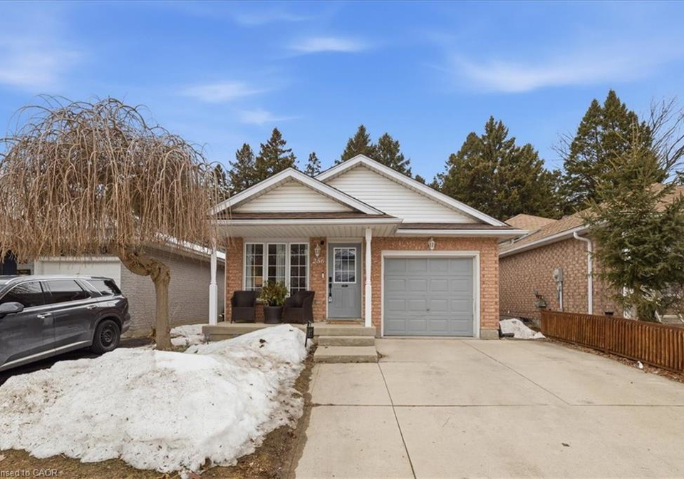 256-grey-fox-drive-kitchener-ontario-40809740