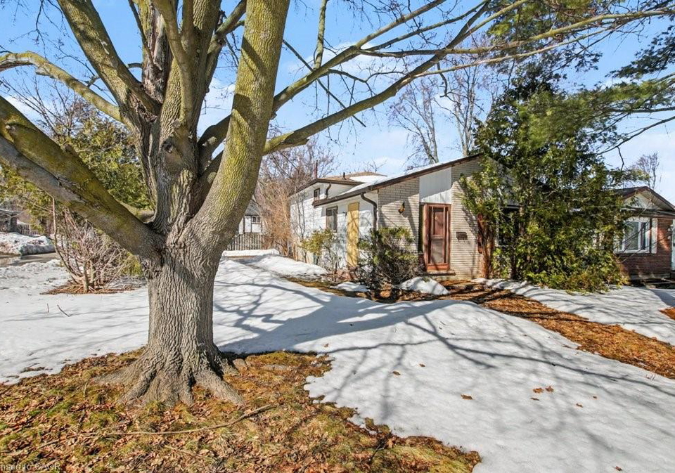 6-hillside-drive-kitchener-ontario-40809770