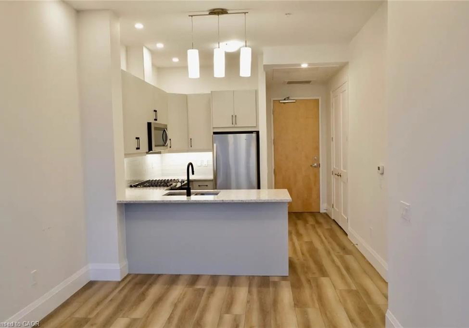 60-charles-street-kitchener-ontario-40809801
