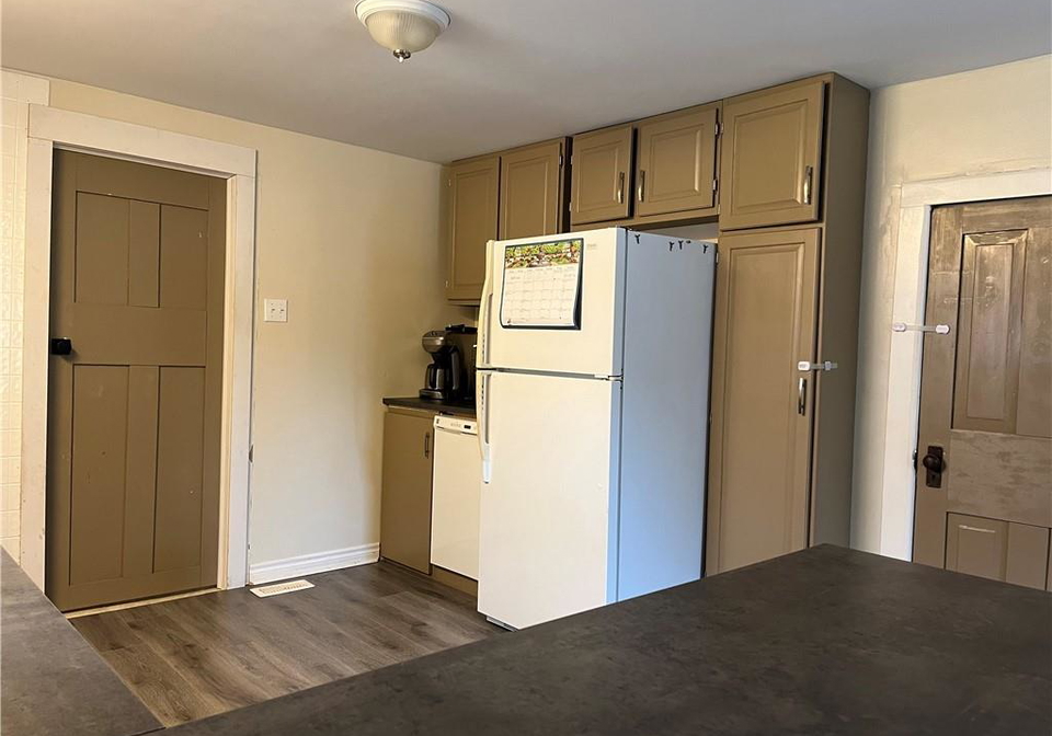 466-fairview-street-new-hamburg-ontario-40809843