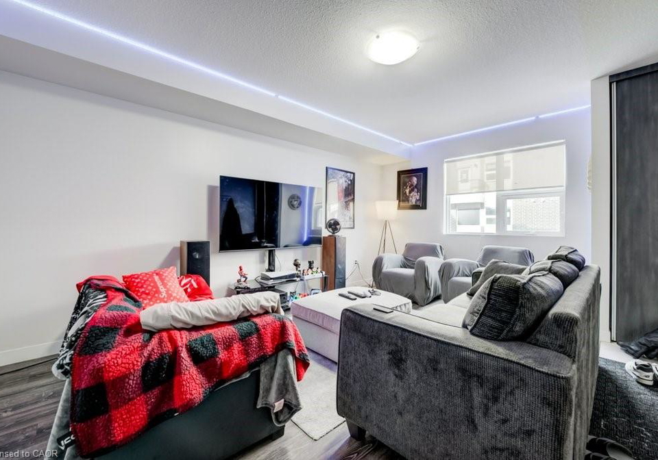 338-albert-street-waterloo-ontario-40809852