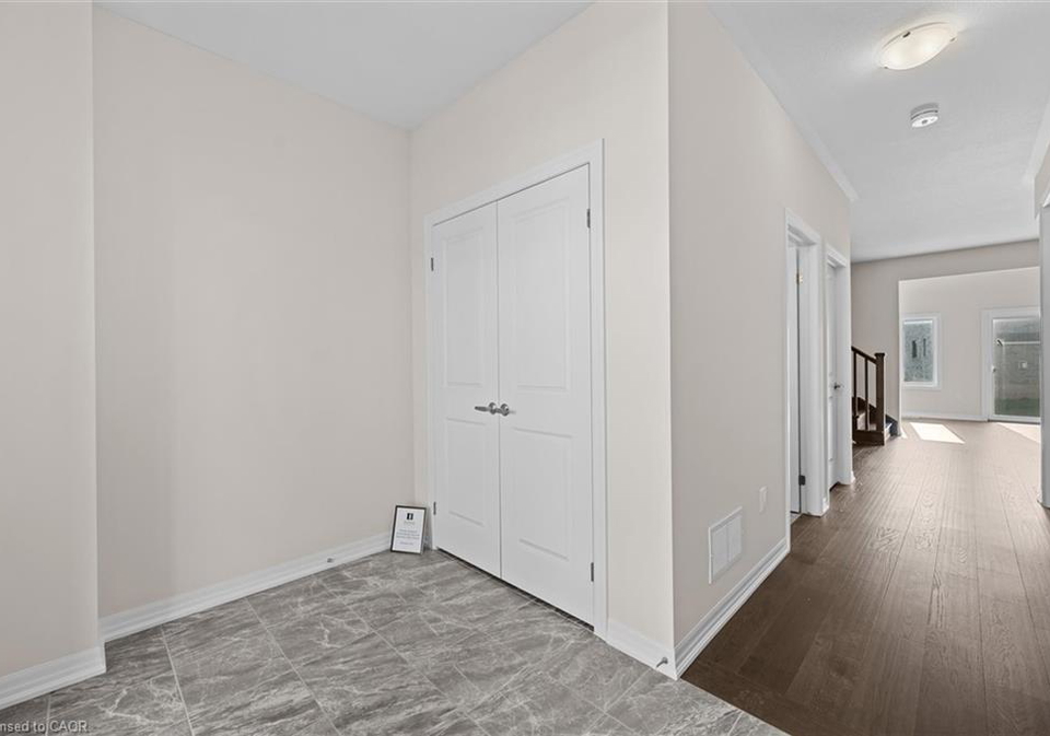 123-hillcrest-road-port-colborne-ontario-40809868