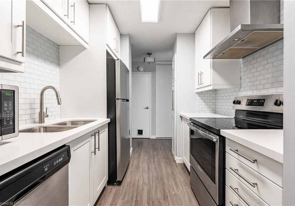 222-jackson-street-w-hamilton-ontario-40809889