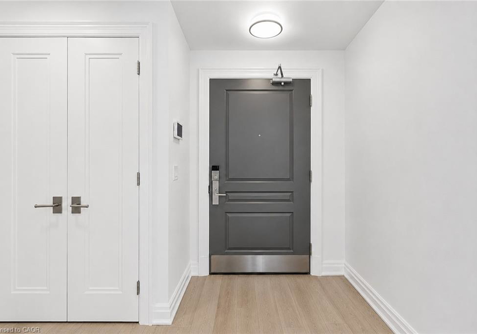 2060-lakeshore-road-burlington-ontario-40809892