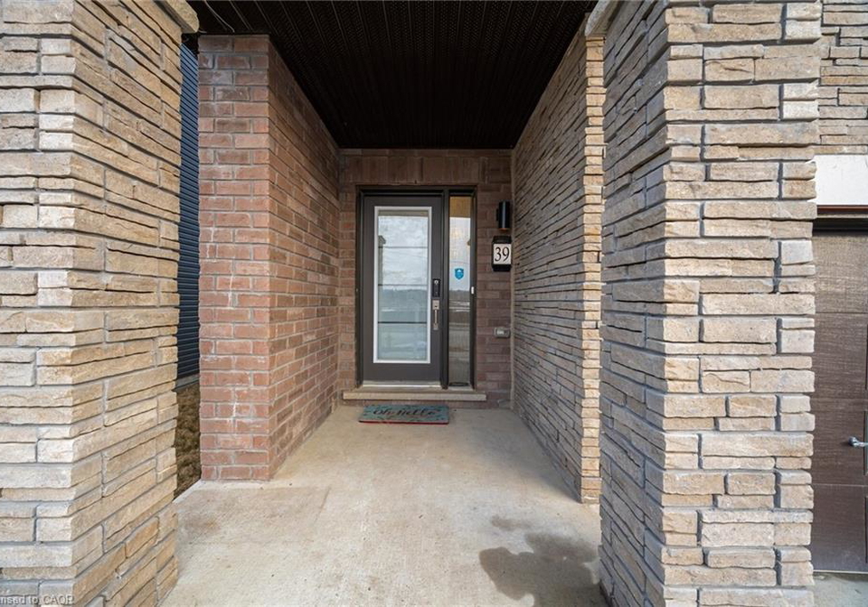 39-baskett-street-brantford-ontario-40809902