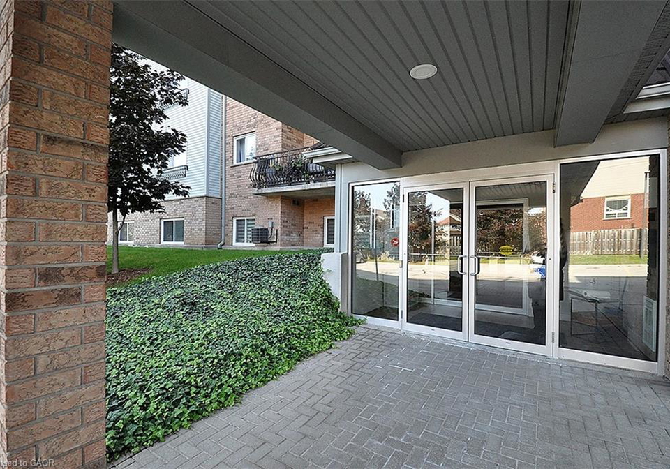 345-briarmeadow-drive-kitchener-ontario-40809906