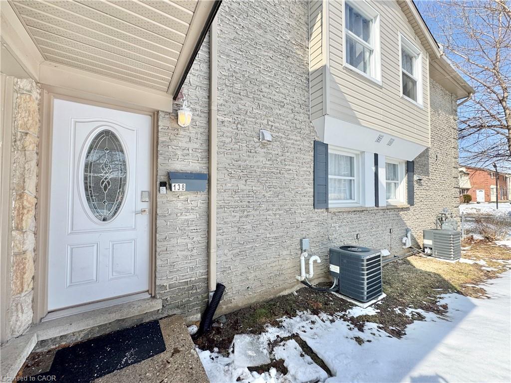 138-jansen-avenue-kitchener-ontario-40809907