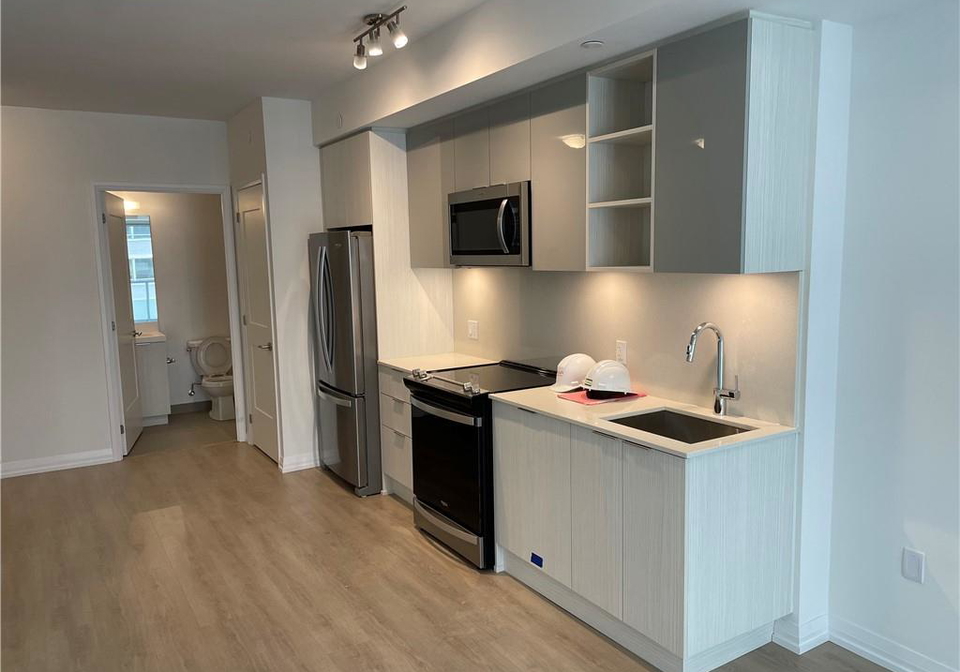 25-holly-street-toronto-ontario-40809924