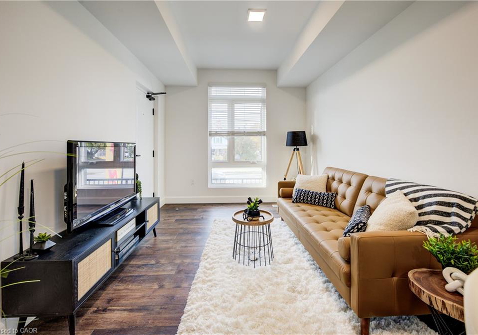132-woolwich-street-kitchener-ontario-40809937
