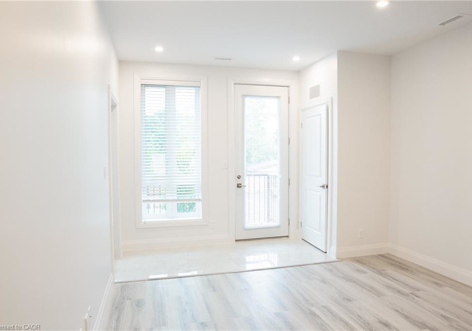 55-wood-street-kitchener-ontario-40809941