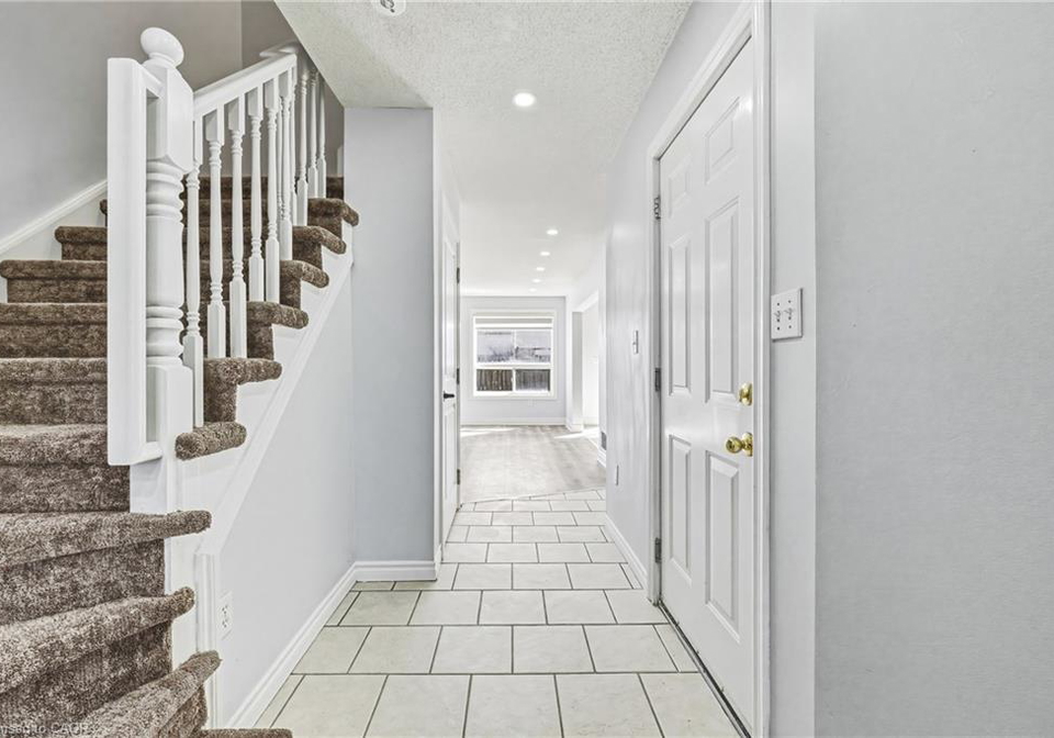 41-pinewoods-drive-stoney-creek-ontario-40810013