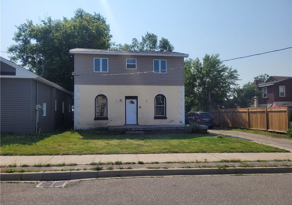 9-washington-street-brantford-ontario-40810025