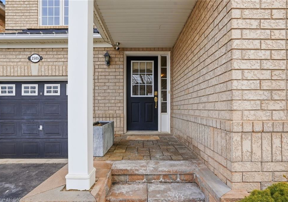 2505-valleyridge-drive-oakville-ontario-40810040