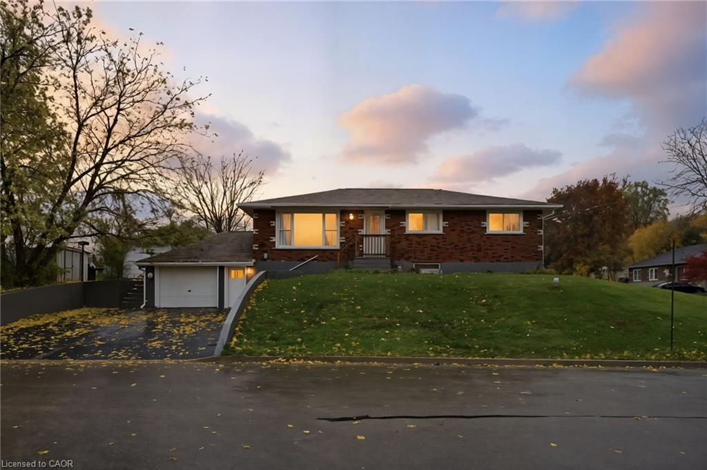 31-oakwood-avenue-simcoe-ontario-40810162