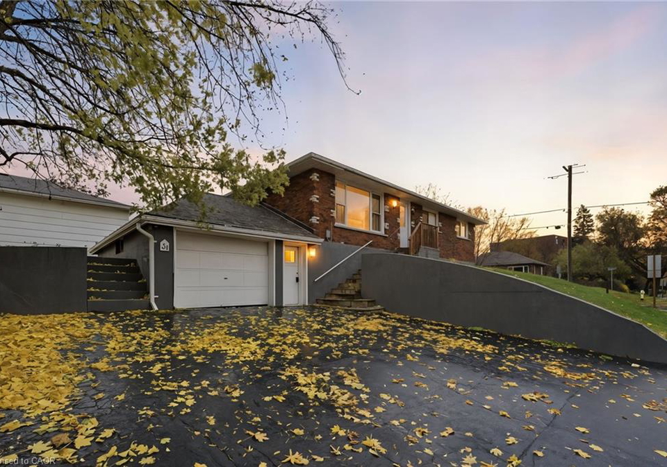 31-oakwood-avenue-simcoe-ontario-40810162