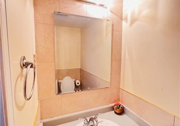 135-essling-avenue-hamilton-ontario-40810230