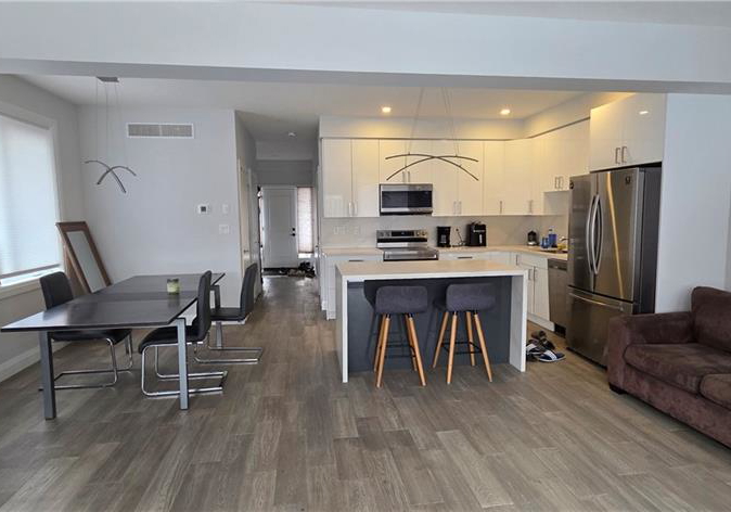 196-sydney-street-s-kitchener-ontario-40810339