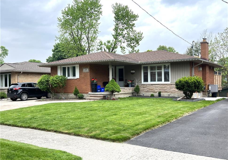 26-kenneth-avenue-kitchener-ontario-40810400