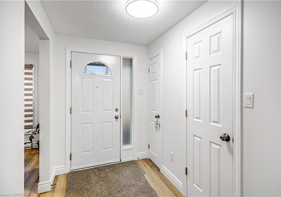 494-grey-street-brantford-ontario-40810411