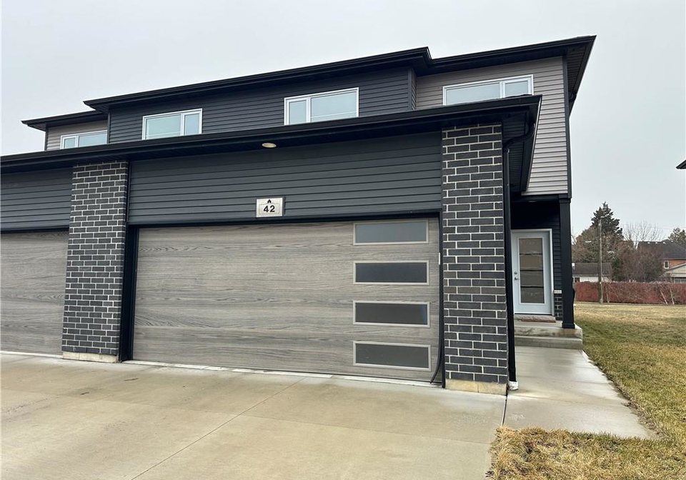 42-llydican-avenue-chatham-ontario-40810424