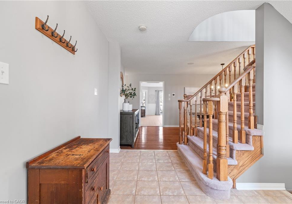 5417-blue-spruce-avenue-burlington-ontario-40810491