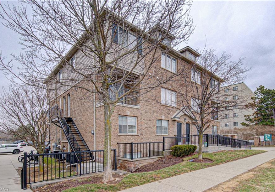 12-holborn-drive-kitchener-ontario-40810515