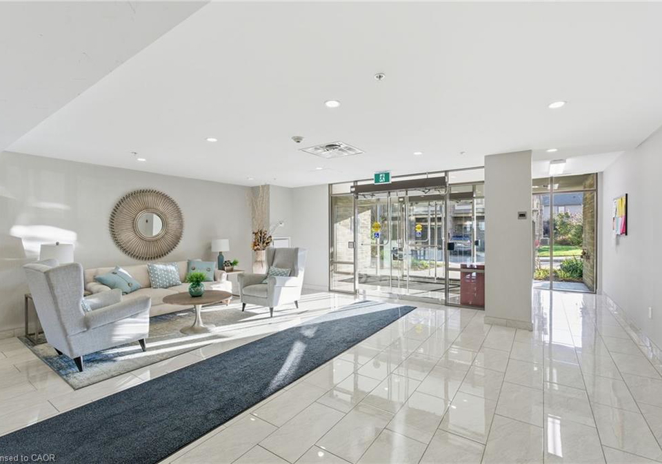 35-southshore-crescent-stoney-creek-ontario-40810516