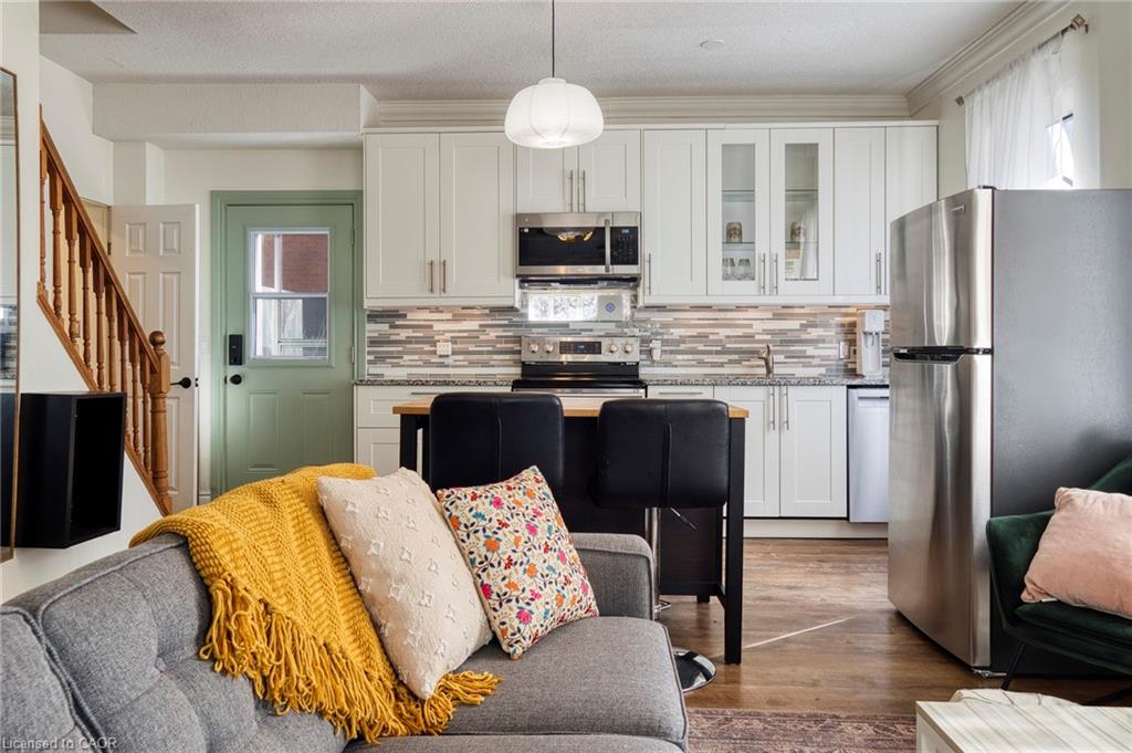 29-andrew-street-kitchener-ontario-40810532