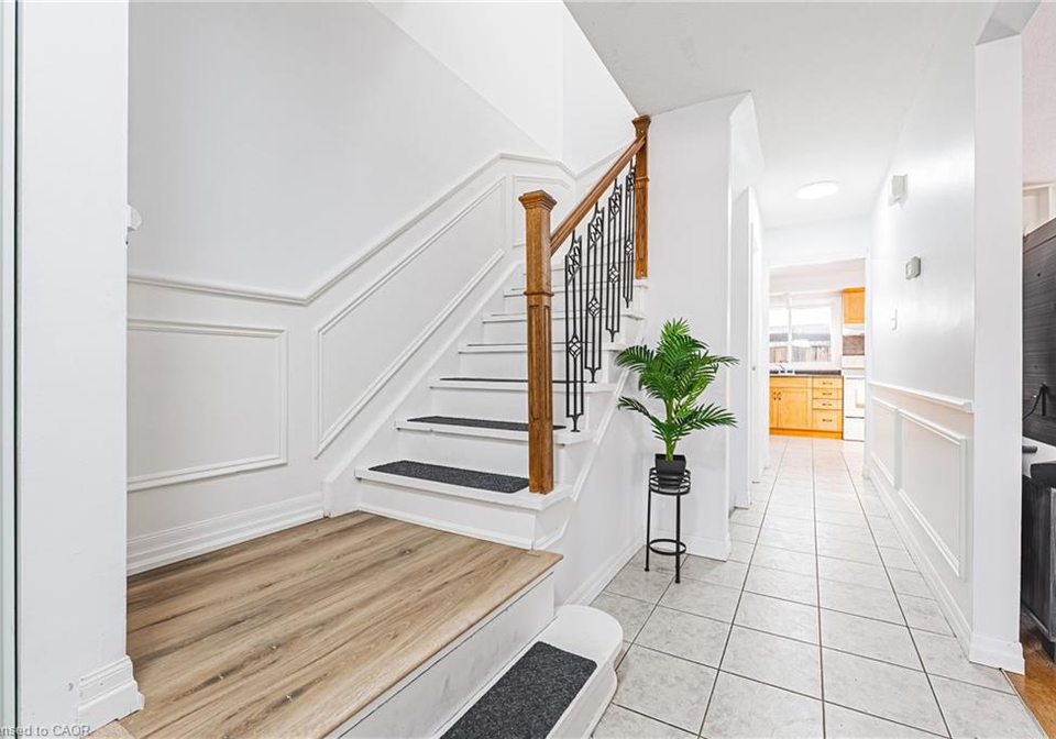 2220-upper-middle-road-burlington-ontario-40810544