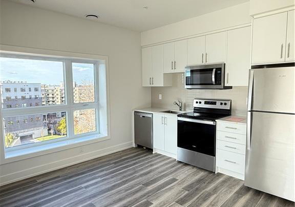 1100-lackner-place-kitchener-ontario-40810568