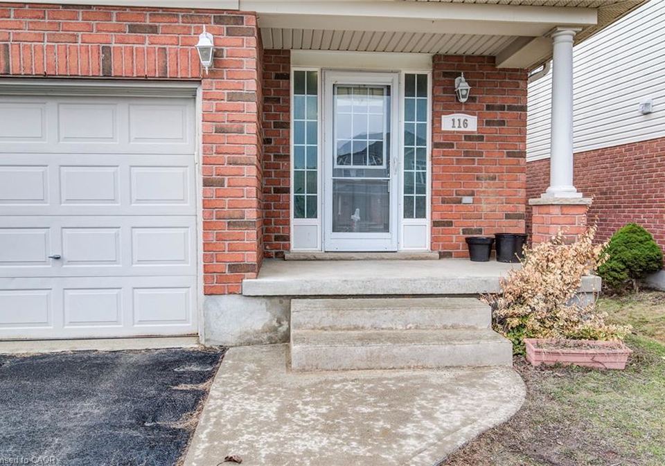 116-commonwealth-street-kitchener-ontario-40810580