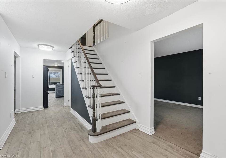 138-rowntree-drive-hamilton-ontario-40810581