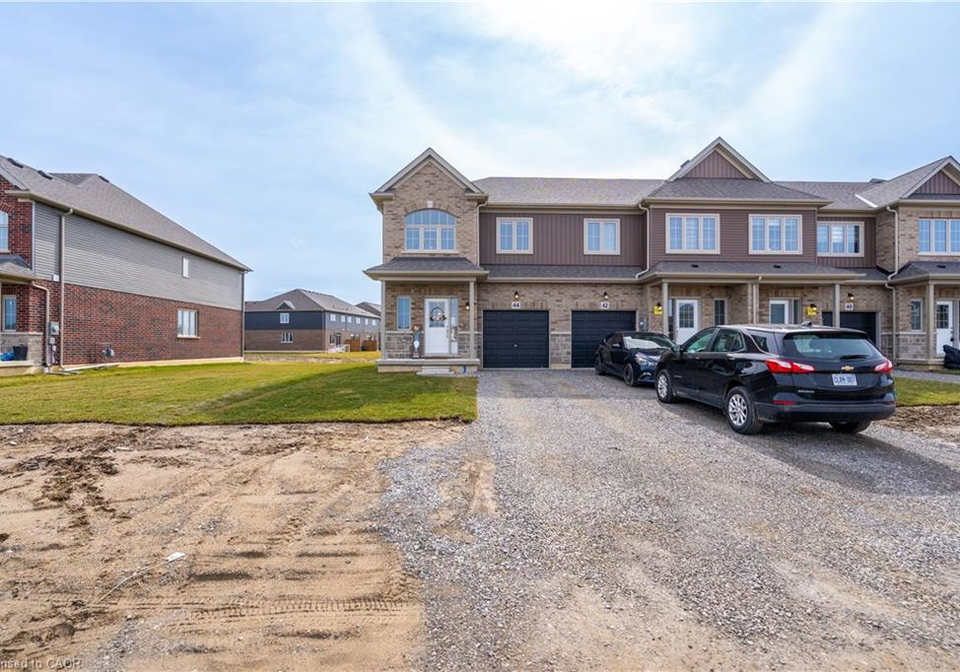 44-zoe-lane-binbrook-ontario-40810595