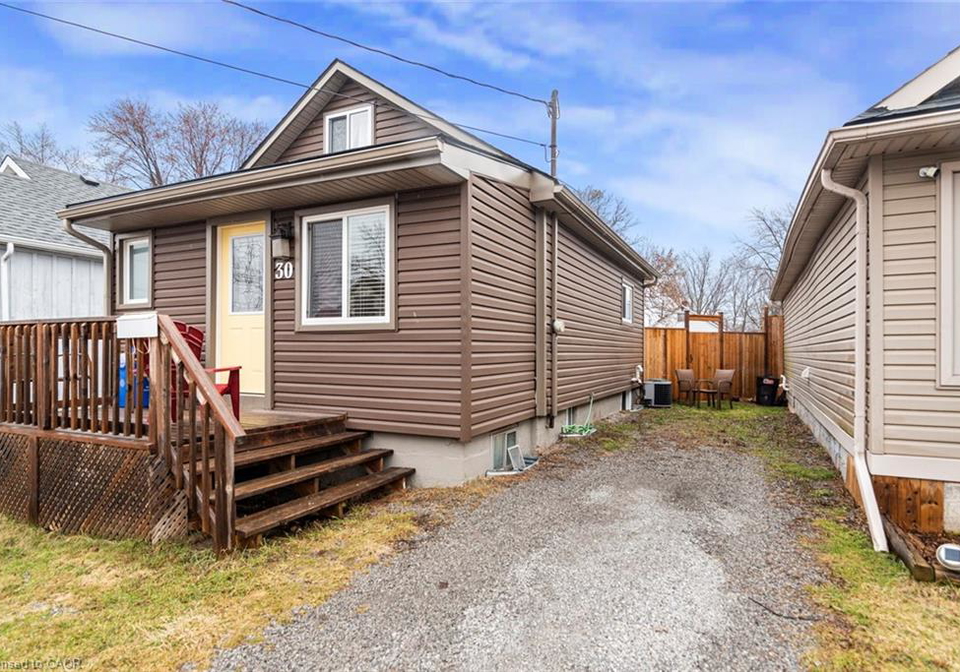 30-mcalpine-avenue-welland-ontario-40810600