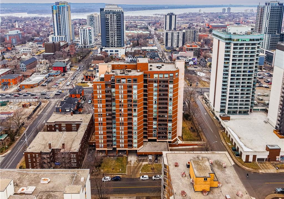 222-jackson-street-w-hamilton-ontario-40810688
