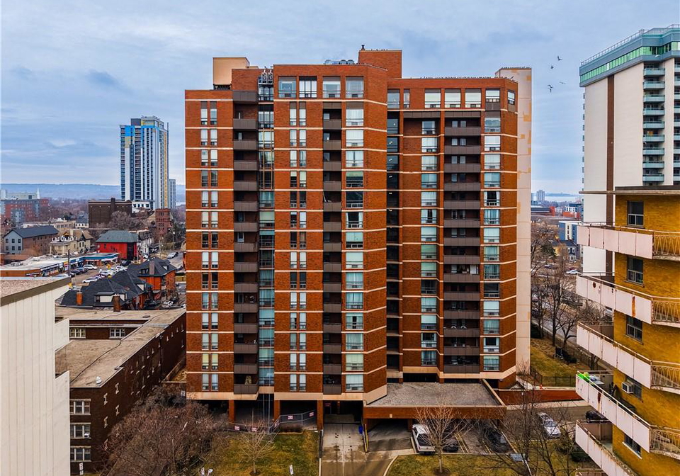 222-jackson-street-w-hamilton-ontario-40810688