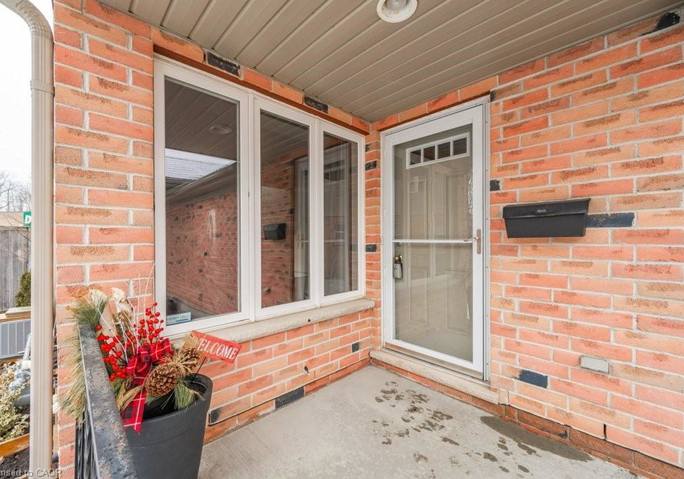 39-brookfield-crescent-kitchener-ontario-40810703