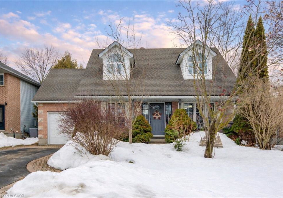 10-clarke-street-elora-ontario-40810736