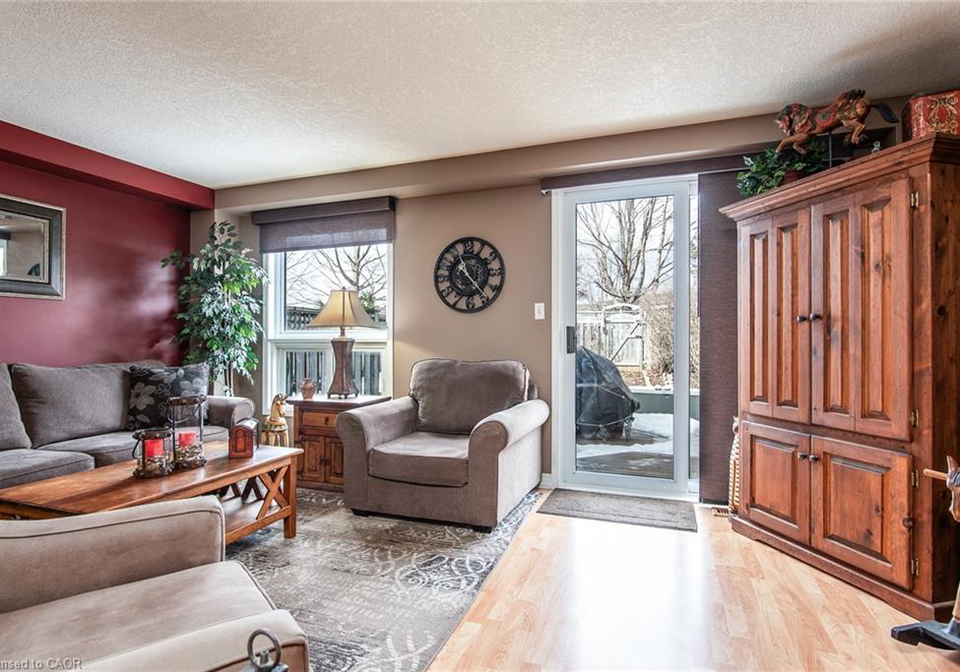 115-activa-avenue-kitchener-ontario-40810739