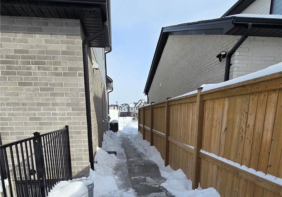 7266-silver-creek-circle-london-ontario-40810770