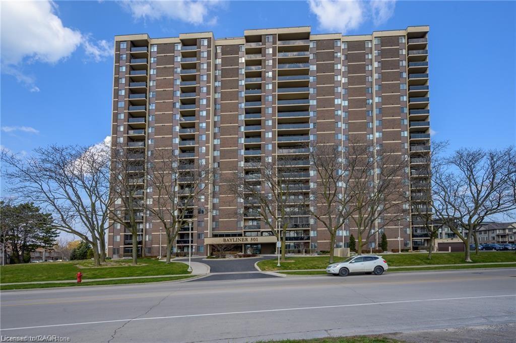 301-frances-avenue-stoney-creek-ontario-40810785