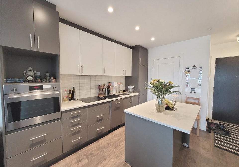 181-king-street-s-waterloo-ontario-40810805