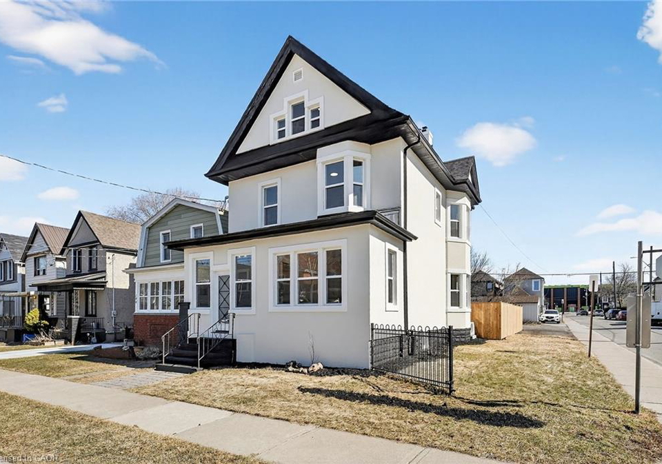 142-avondale-street-hamilton-ontario-40810830