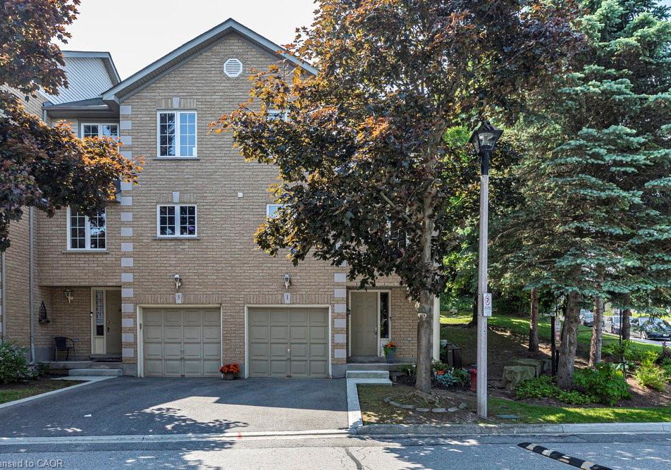 31-moss-boulevard-dundas-ontario-40810990