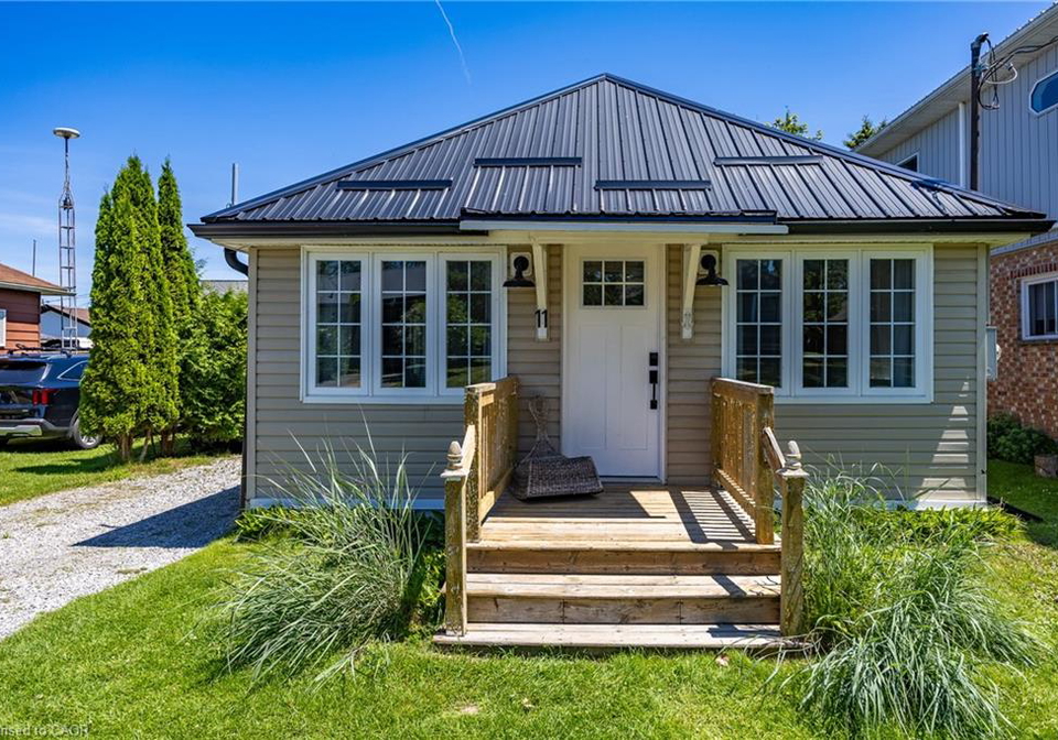 11-bass-lane-long-point-ontario-40811002